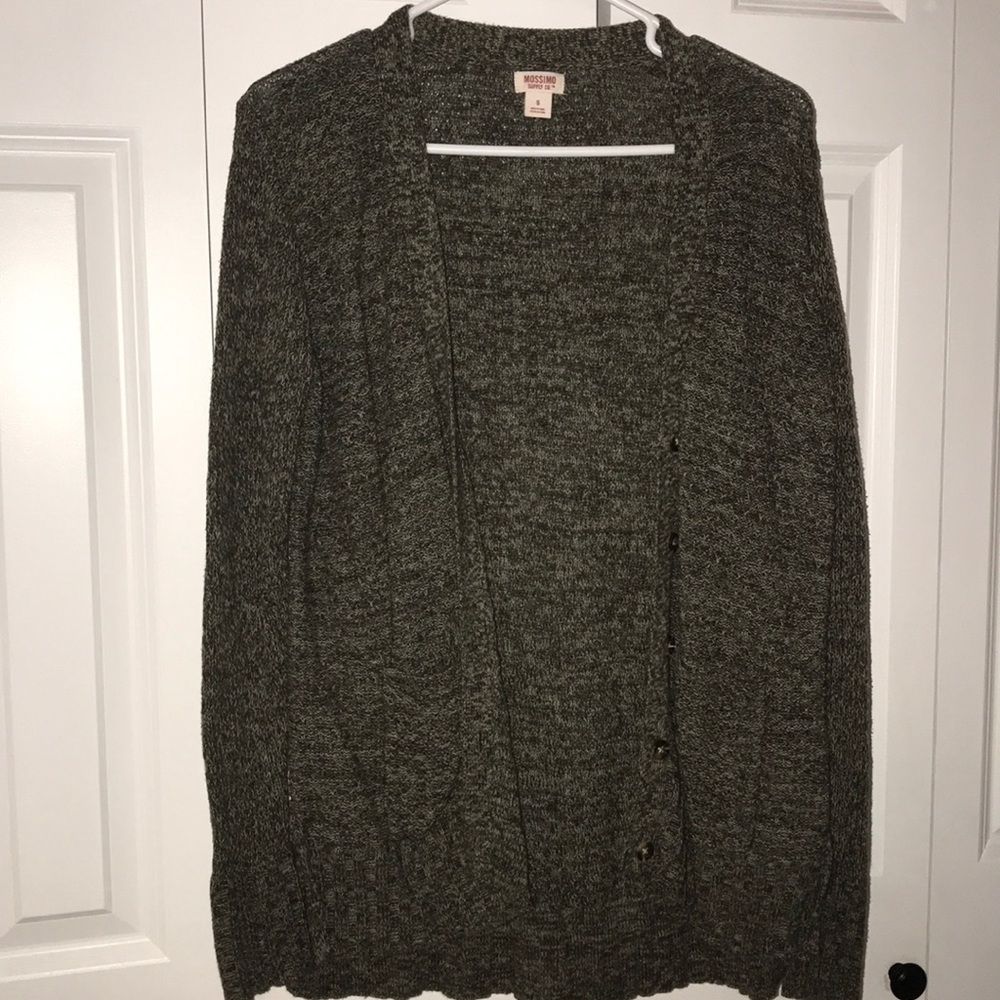 Cardigan sweater